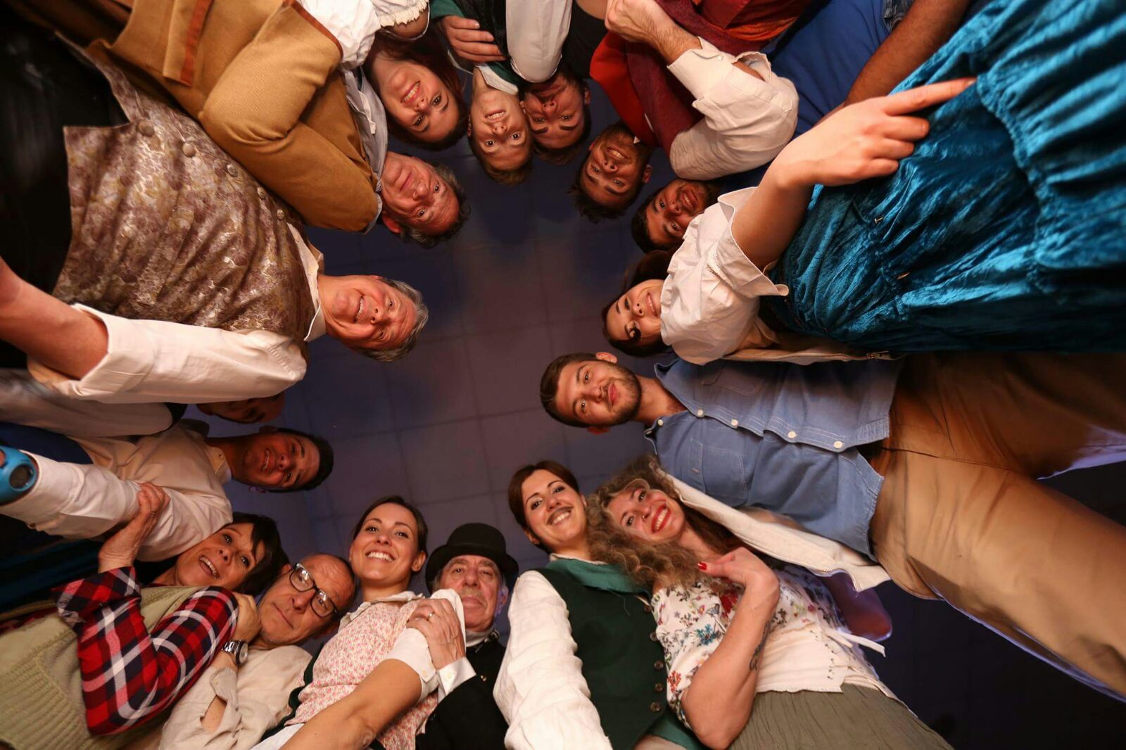 Foto di gruppo di 'Na Scommessa d'Amore